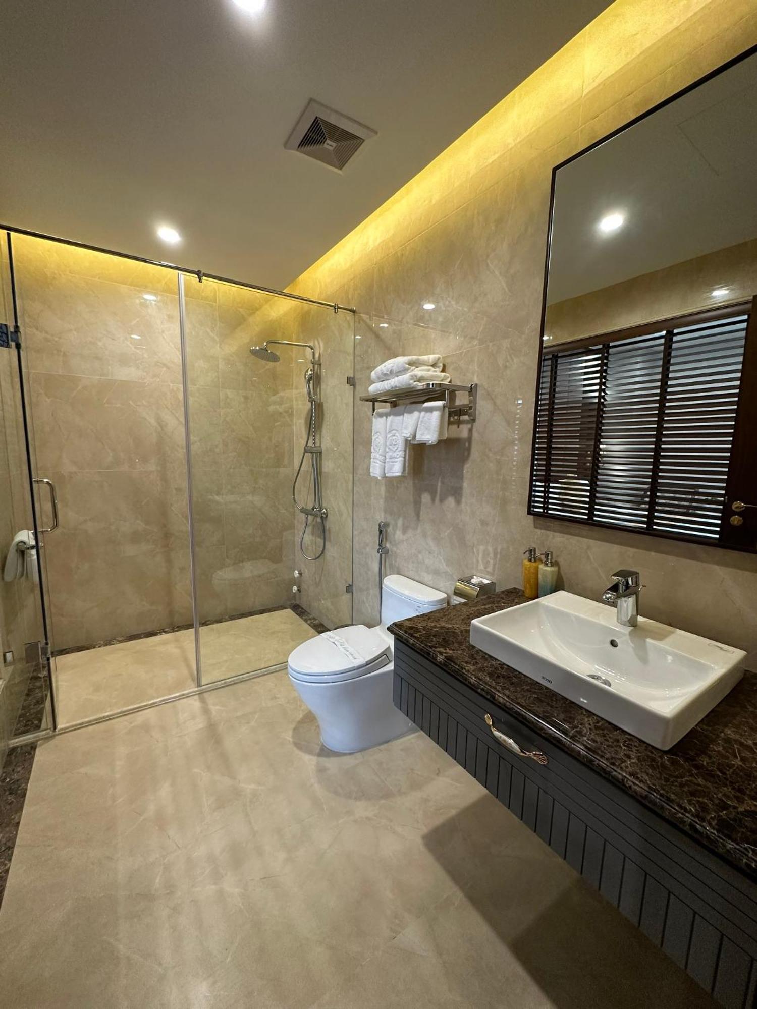 Kinh Bac Palace Hotel Bắc Ninh Exteriör bild
