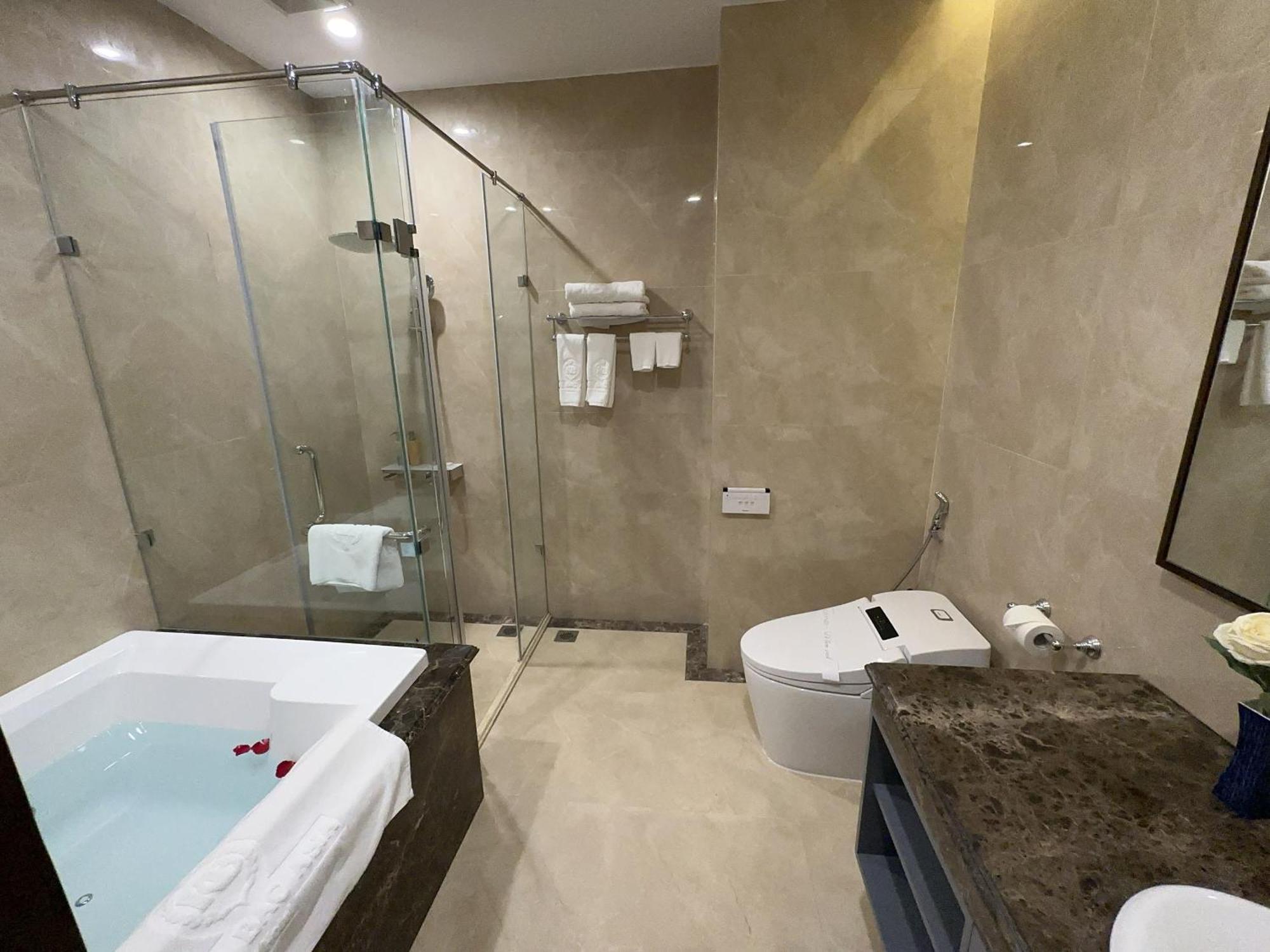 Kinh Bac Palace Hotel Bắc Ninh Exteriör bild
